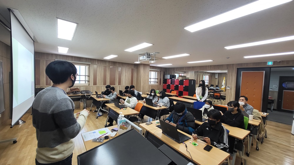 소프트웨어와 인공지능 배우는 '디지털새싹캠프' 진행한다
