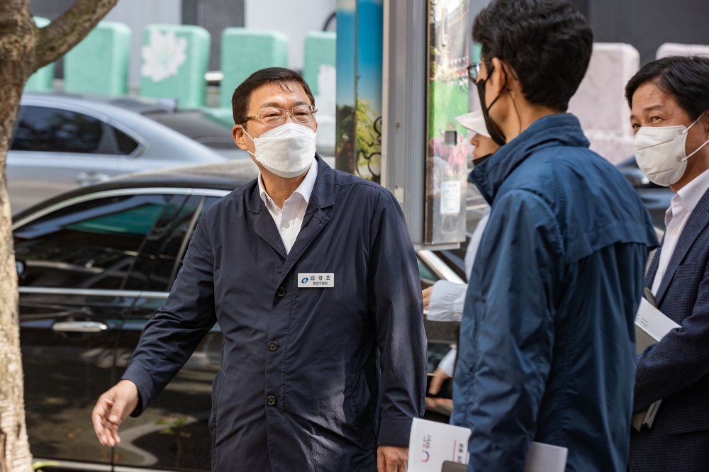 광진구, 15일부터 버스와 택시 차량에 비치용 마스크 배부
