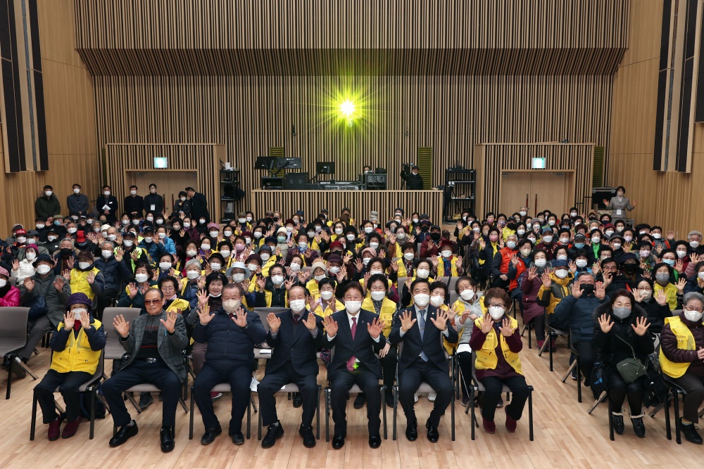 가평군, '노인일자리 및 사회활동지원 사업' 추진