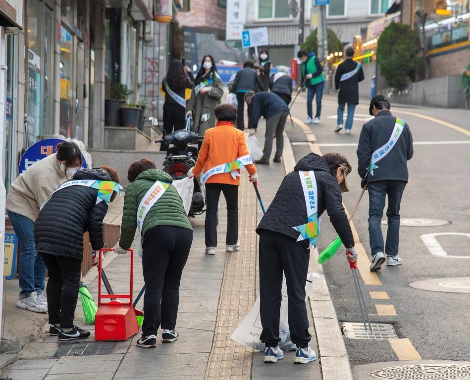 용산구, 새 봄맞이 대청소 실시