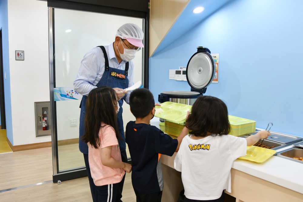 노원구, 아동식당 이용료 한 차례 더 인하한다!