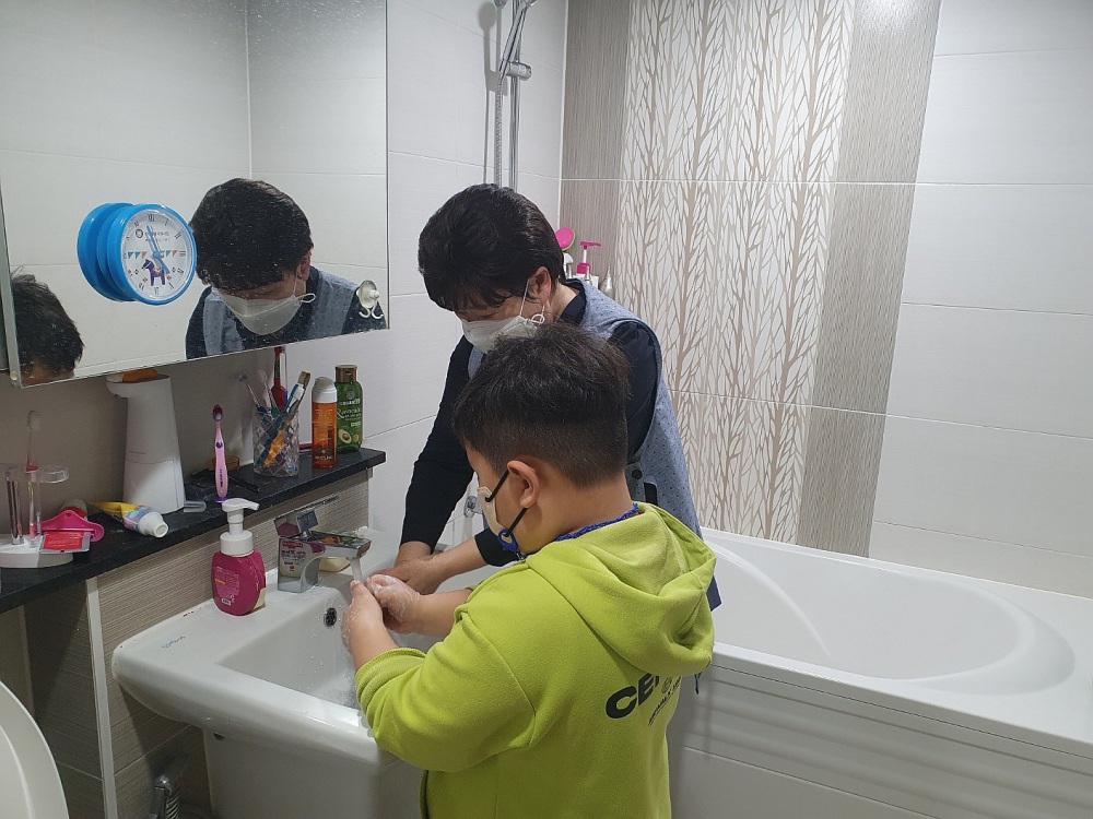무주군, 양육공백 해소 위한 찾아가는 아이돌보미 서비스 추진