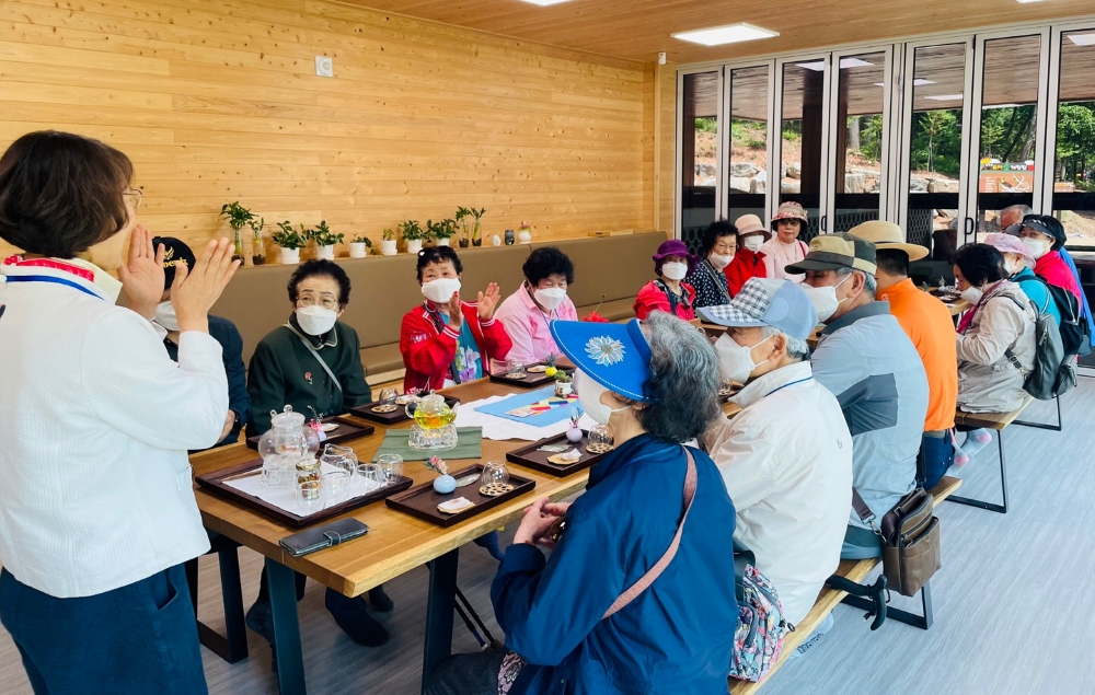 계룡시, 치매 환자 대상으로 ‘산림치유 프로그램’ 운영한다