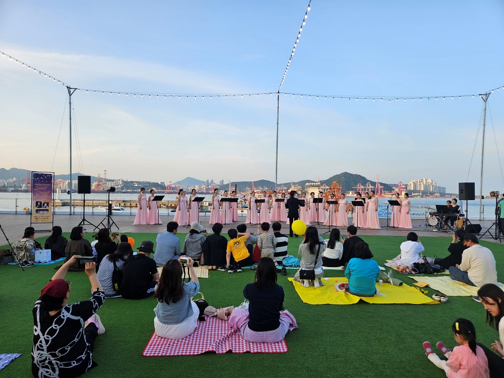 영도구립 여성합창단의 찾아가는 음악회 ‘선셋 콘서트’ 성료