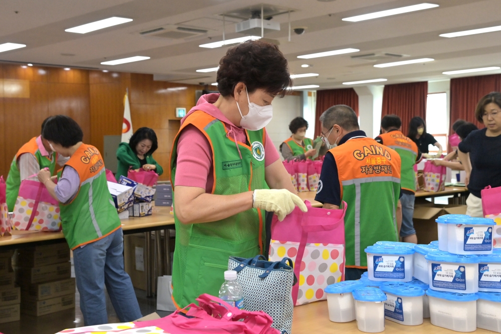 서울 중구, 폭염 대비 주민 교육 및 폭염 안심 꾸러미 제공