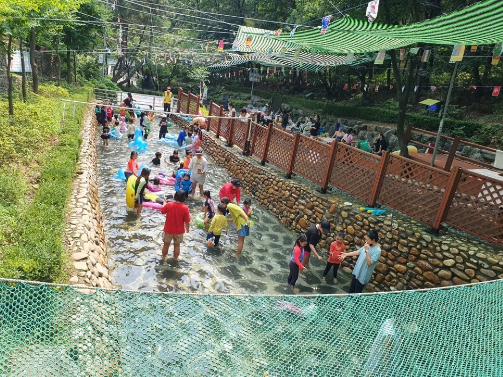 도심 속 휴식 공간 '천마산 자연 물놀이장' 운영 나선다