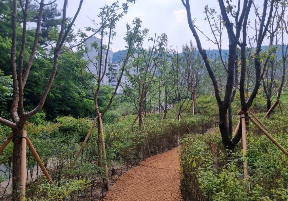 서울 서대문구, 안산근린공원 진입부 새 단장 실시