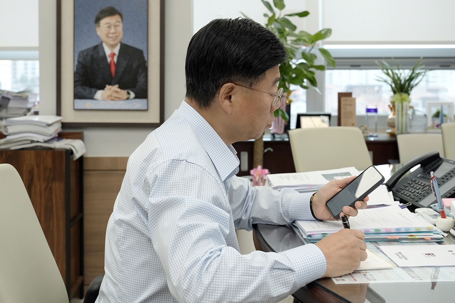 신상진 성남시장, 휴대전화 문자 소통 1만 건 달성