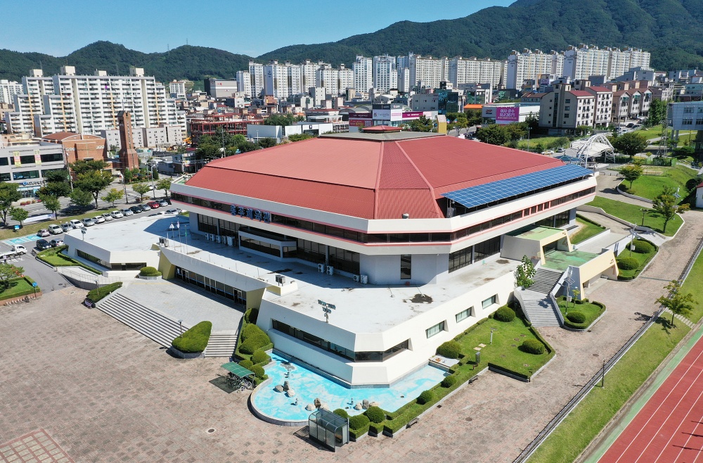 충주체육관, 공공체육시설 개보수 공모사업 선정, 국도비 50억 원 지원