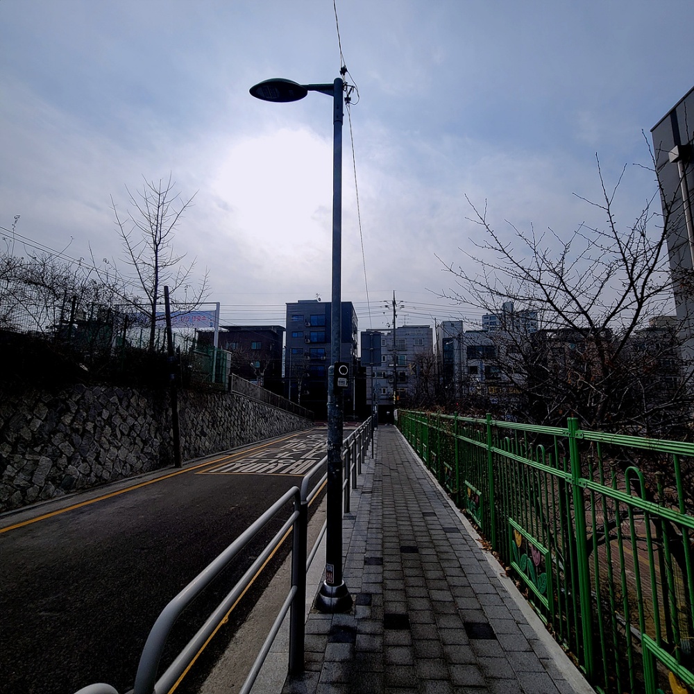 양천구, 노후 보안등 정비... 안심 학교 통학로 조성