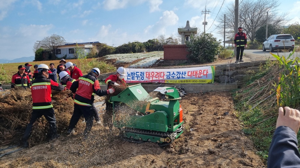 무안군 농업부산물 파쇄지원 사업 실시