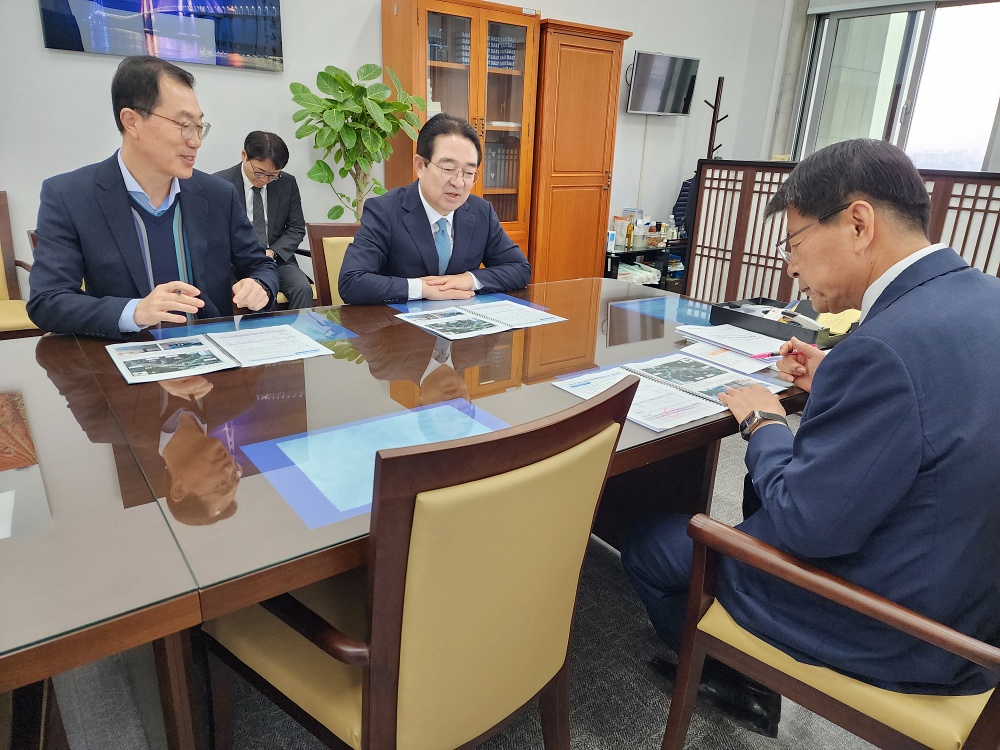 옥천군, 2024년 정부예산 확보 위한 국회 방문