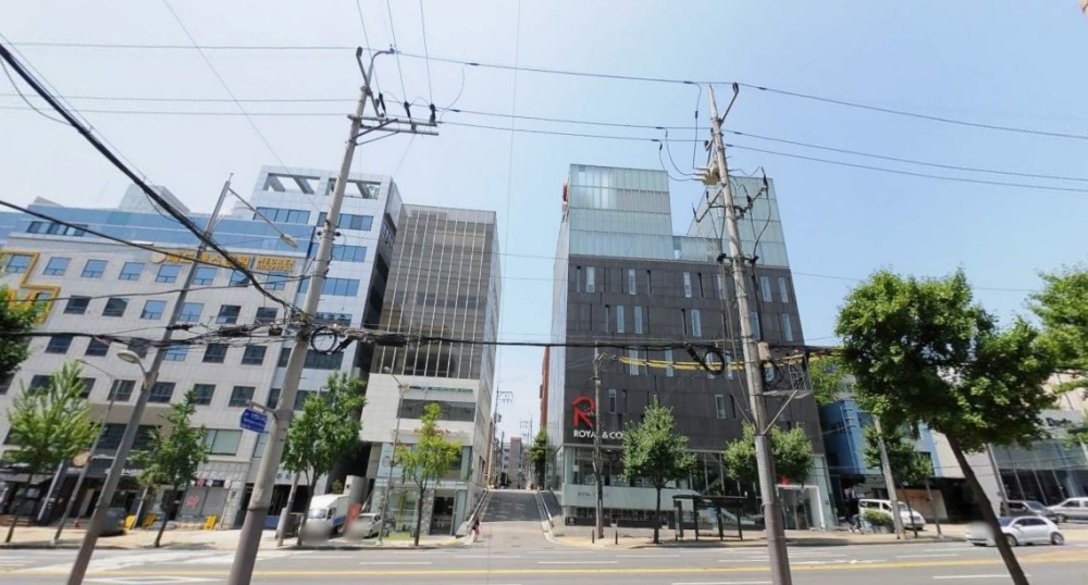 강남구, 논현로 학동역 사거리~을지병원 사거리 지중화 완료
