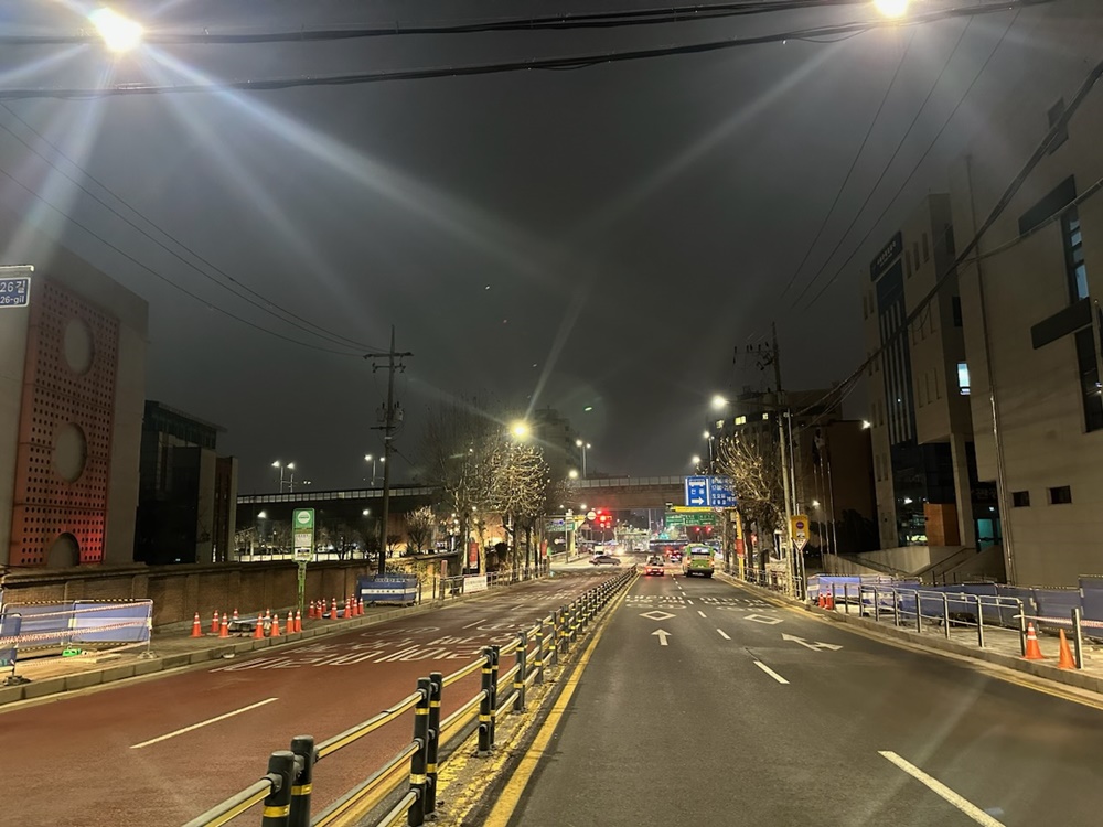 마포구, 보행자 안전·편의 모두 잡았다…중동초교 앞 보도육교 철거
