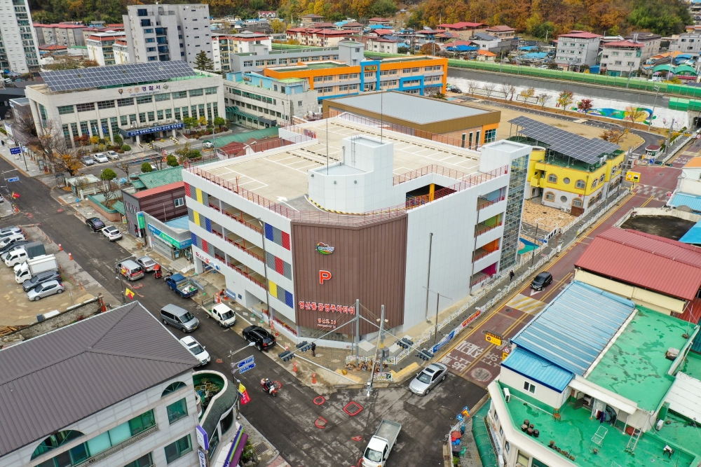 영동군, '영산동 공영주차타워' 3월부터 유료화 시행