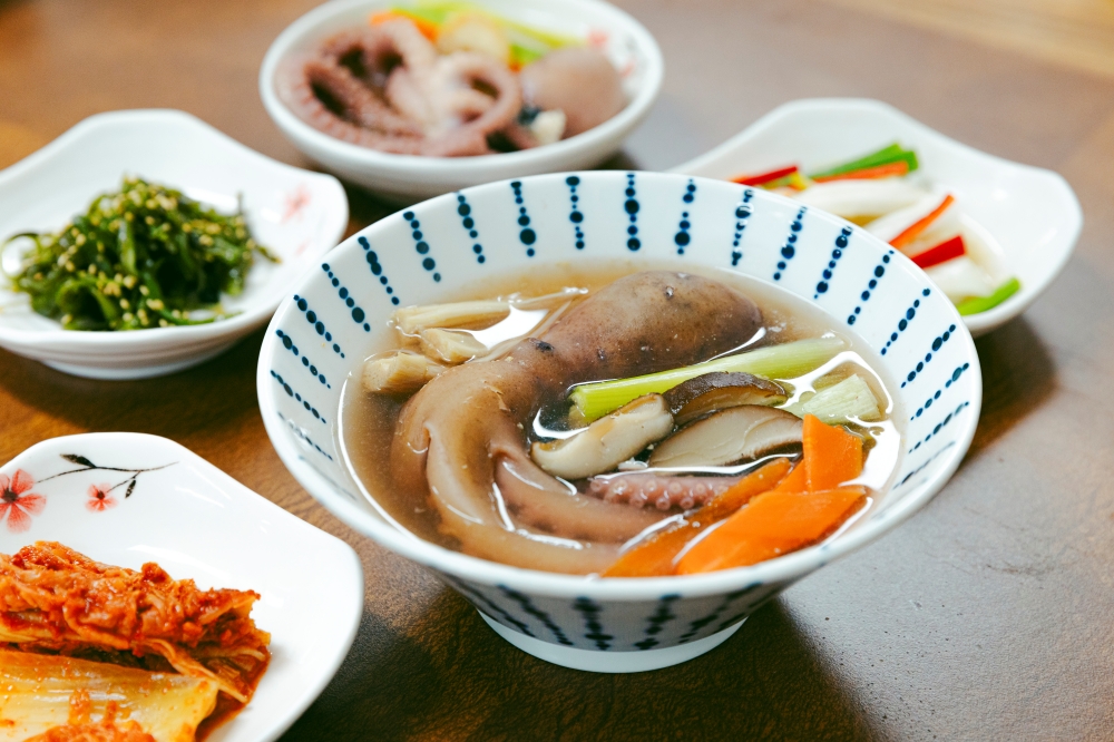 완도군, 맛·영양 담은 ‘전복 요리’ 6종 새롭게 선보여