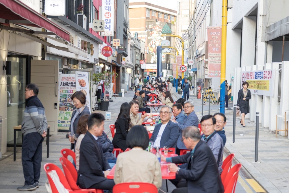 낭만과 감성이 흐르는 ‘2024 개항누리길 포차거리’ 개장