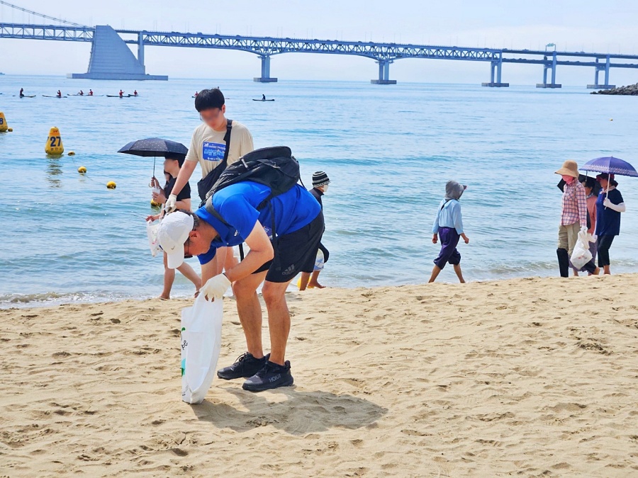부산 수영구, 광안리해변~민락수변공원 쓰담달리기 첫 행사 성료