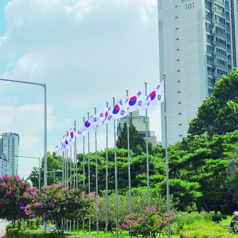 송파구, 광복절 기념 태극기 달기 캠페인 실시