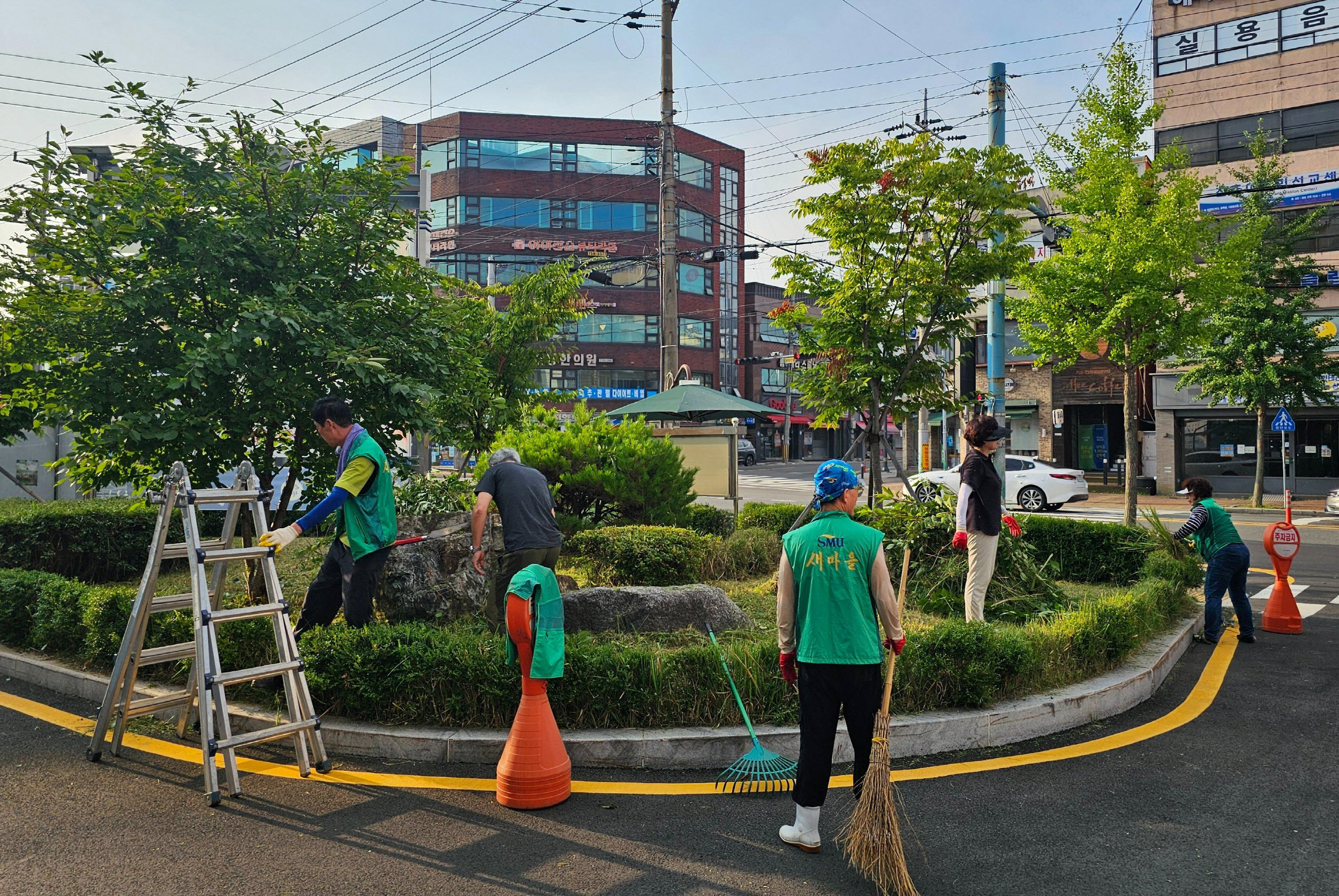 진주시 상대동 새마을협의회, 동 청사 주변 환경정비 실시