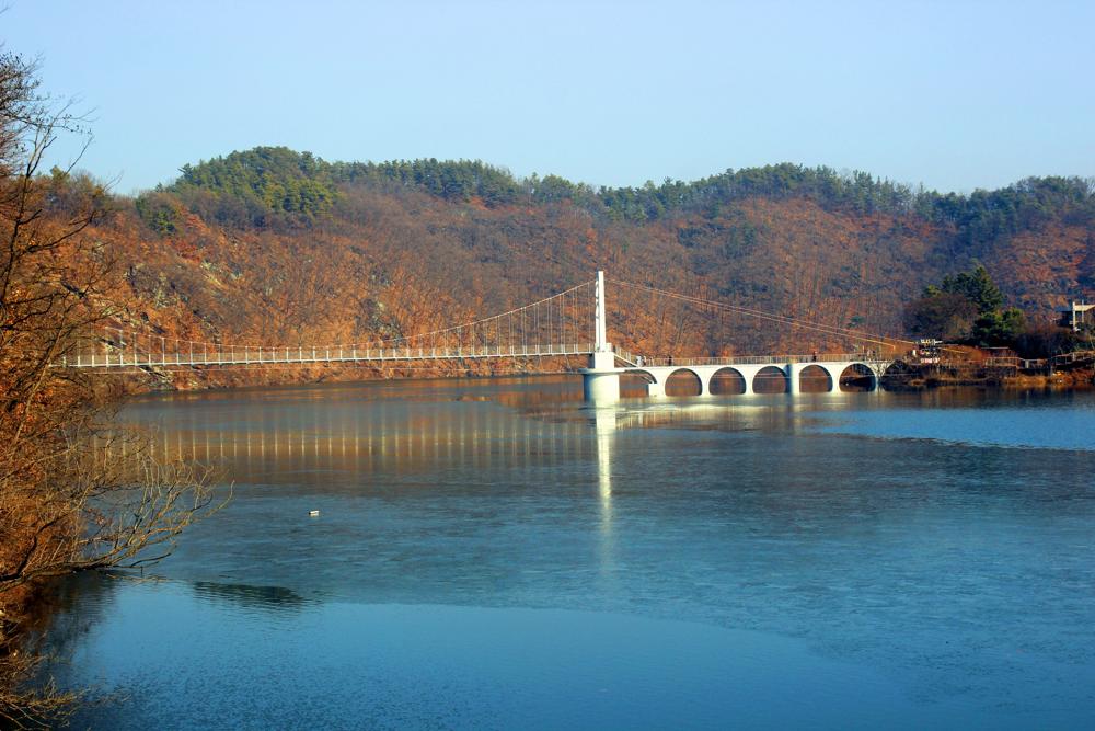 진천군, 초평호 하늘다리 보수보강공사로 11월 10일부터 출입 통제