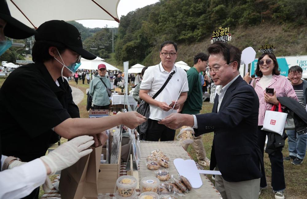 주말·휴일 춘천 비도심 축제 수만 명 인파…즐거운 비명