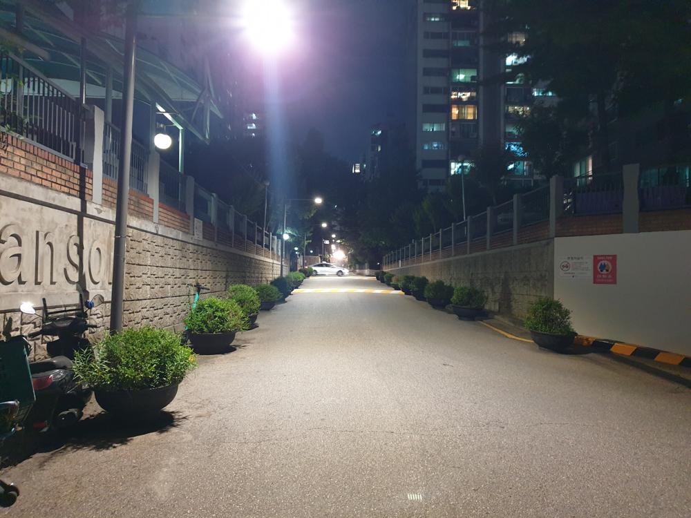 강남구, 스마트보안등 2496개 운영으로 귀갓길 안전 지킴