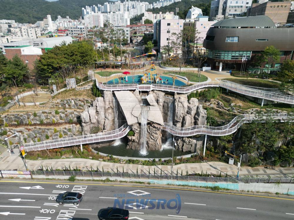 새롭게 태어난 금천폭포공원, 금천구 지역 명소로 탈바꿈