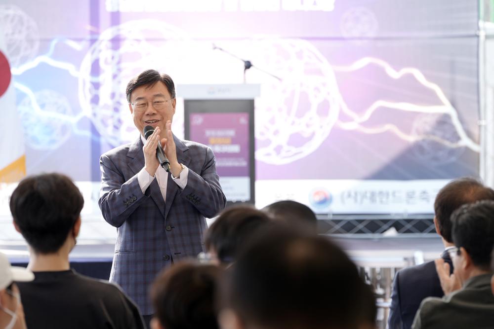 신상진 성남시장, '제1회 성남시장배 유소년 드론 축구대회' 참석