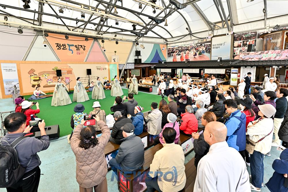 정선군, 아리랑 세계화 프로젝트 '아리랑 세계를 잇다' 공연 성황리 개최