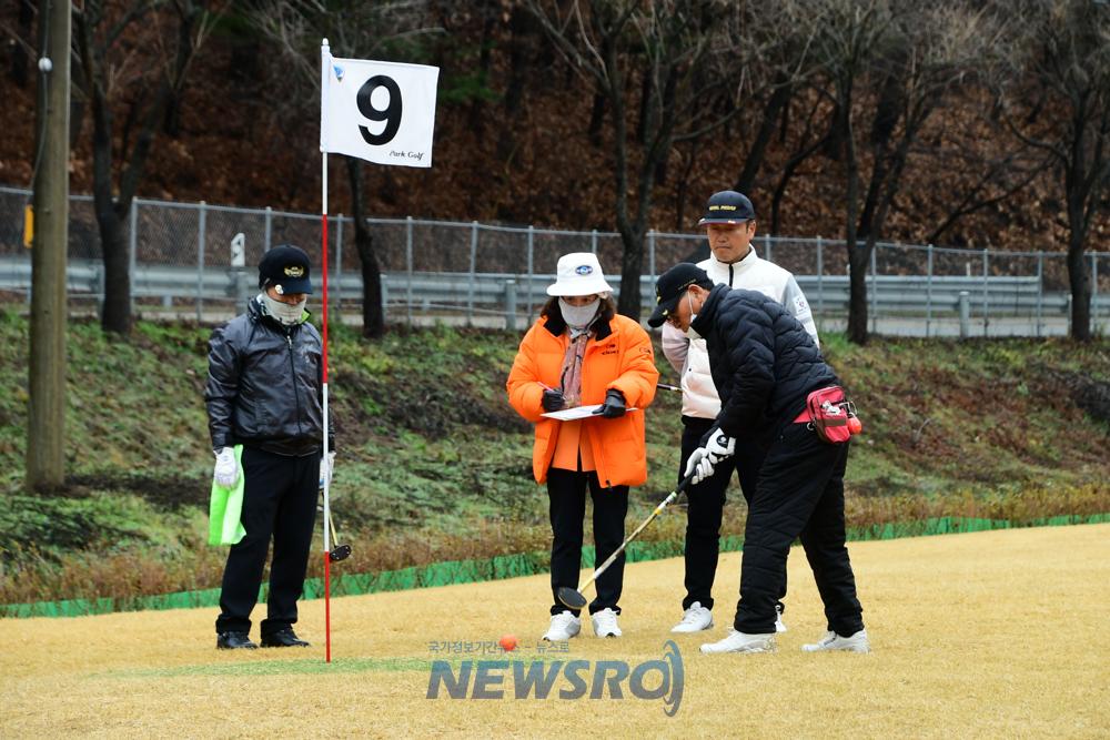 파크골프 최고수 가리는 왕중왕전, 화천서 개막