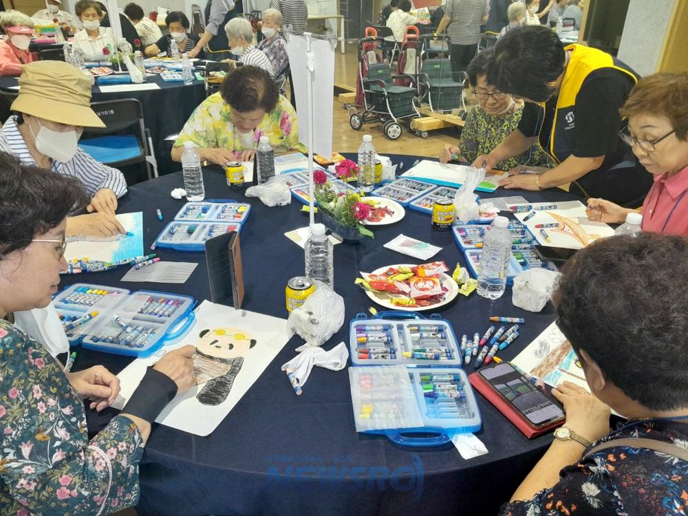 서대문구 남가좌1동 어르신들, 그림으로 추억 여행
