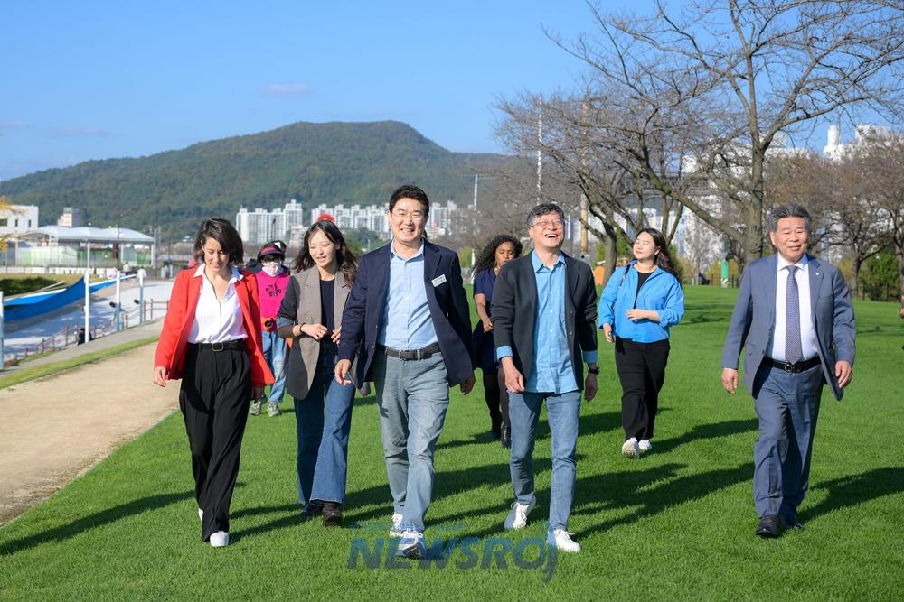 글로벌 웹툰 기업 케나즈·오노코리아, 순천에 본사 이전