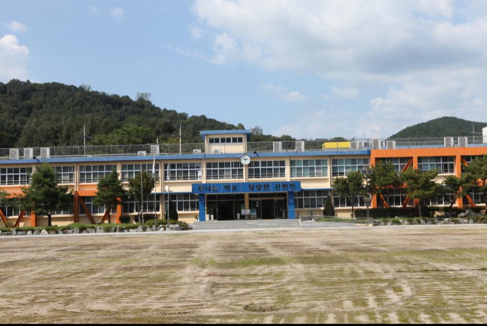 의령 신반정보고, 취업사관학교로 '급부상'