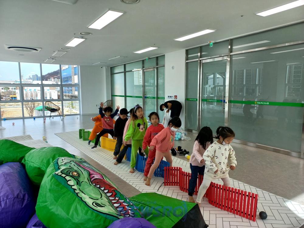 하동아카데미, 수강생 2만 명 돌파! 교육의 중심에 서다