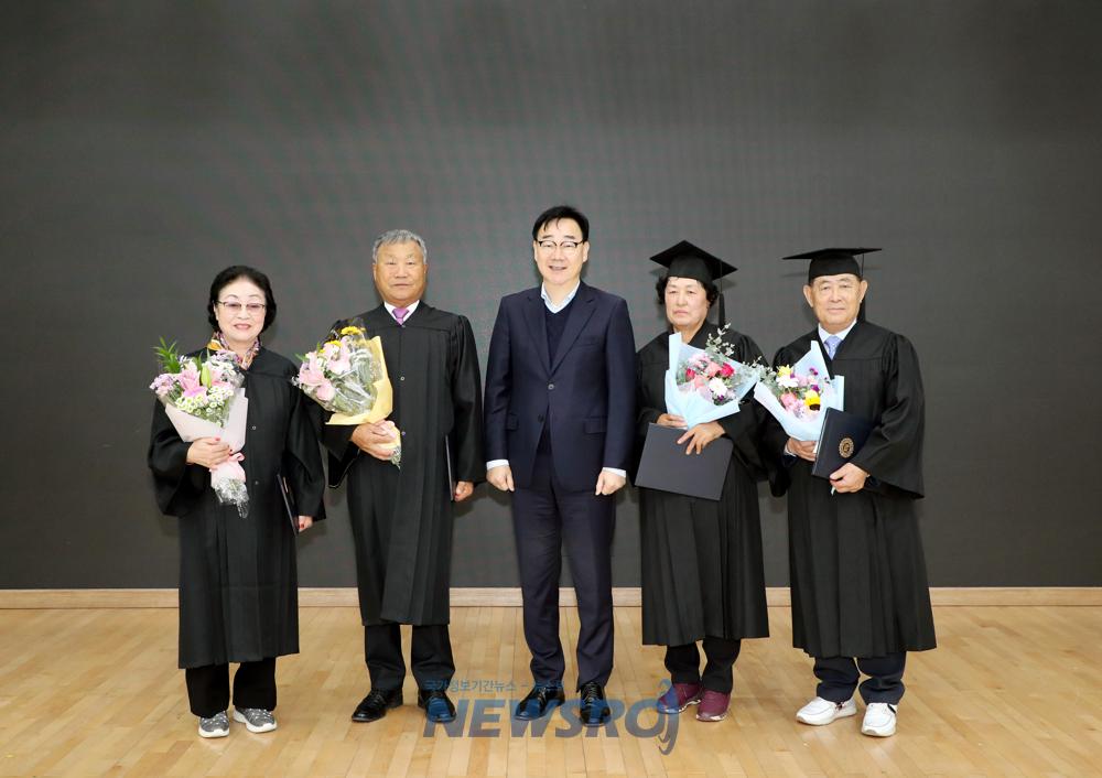 하동군, 제31기 노인대학·제8기 노인대학원 수료식 성료