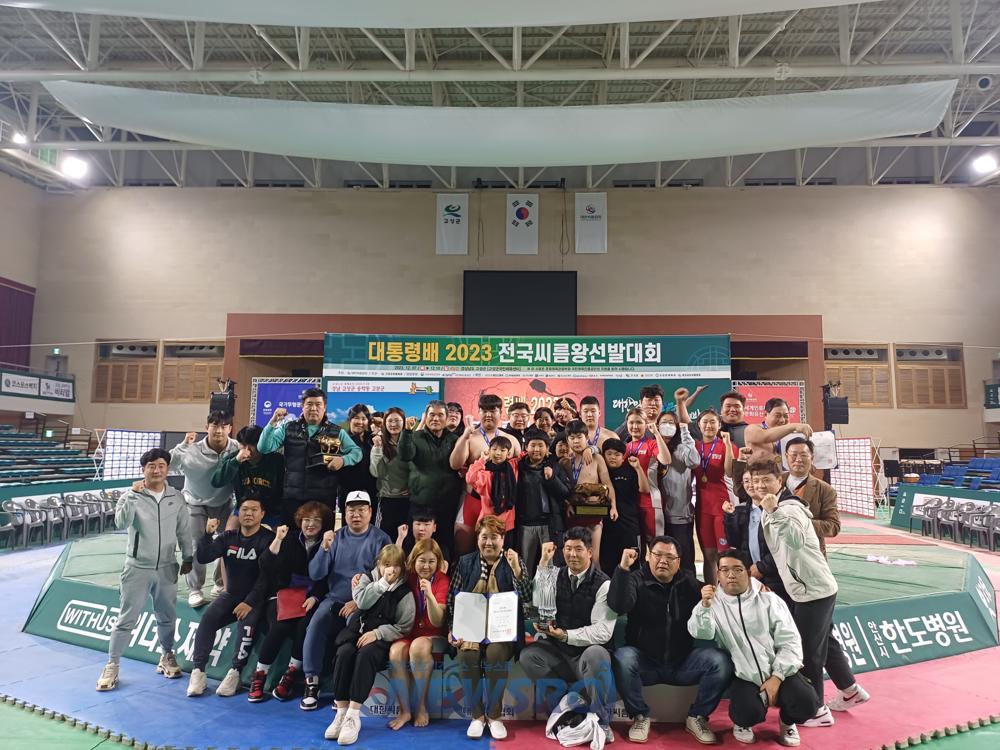 고성군, 씨름열기 겨울추위 밀어낸다!