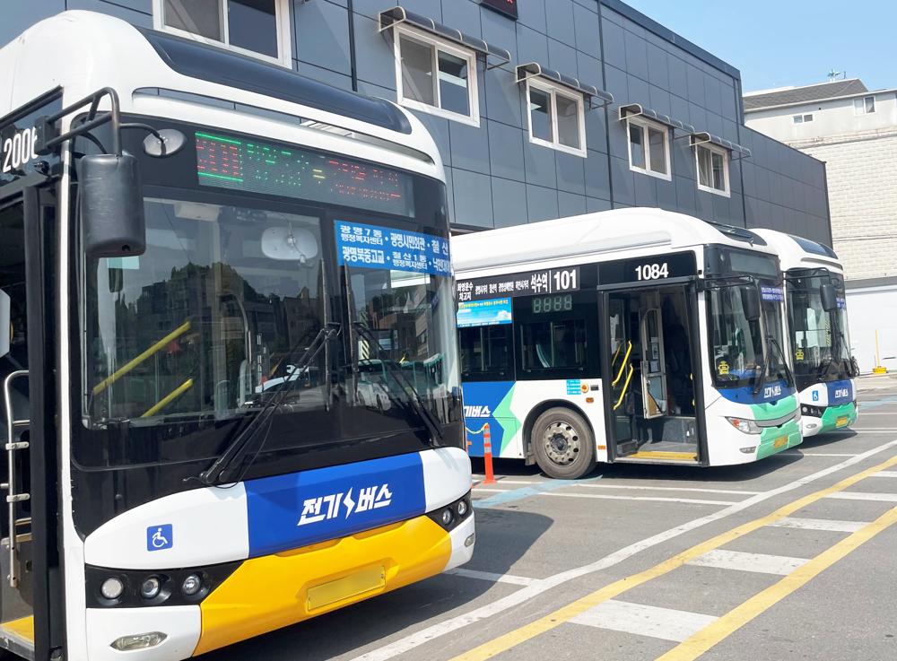 광명시, 지역공동체 자산구축 전략 마련… 박승원 시장 “공동체 중심 지속 가능한 삶 실현할 것”