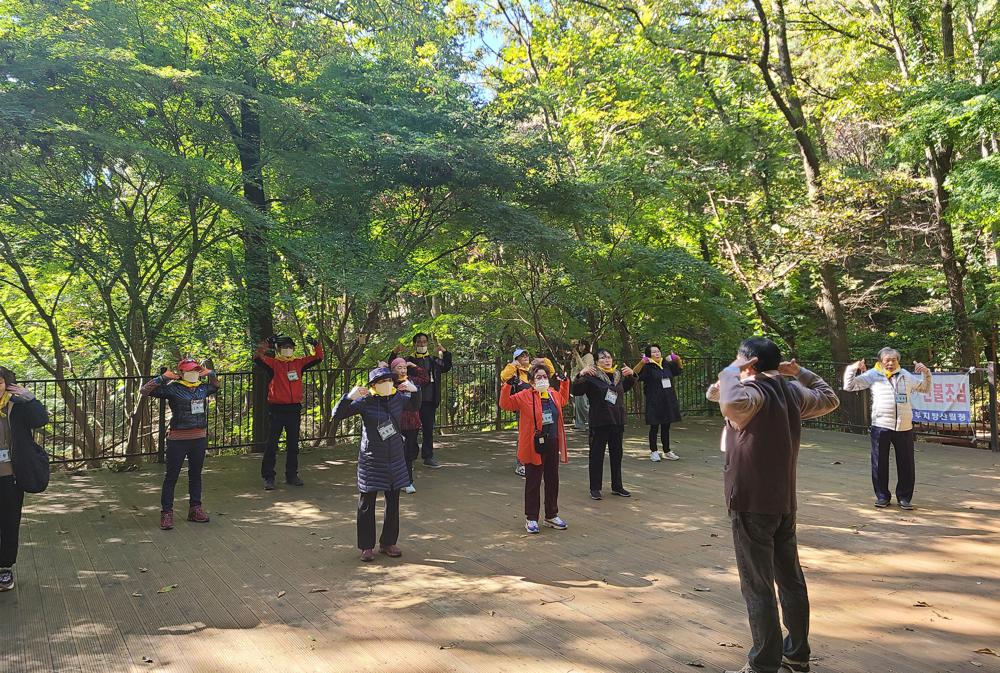 광산구 치매안심센터, '숲속에서 치매 예방' 프로그램 운영