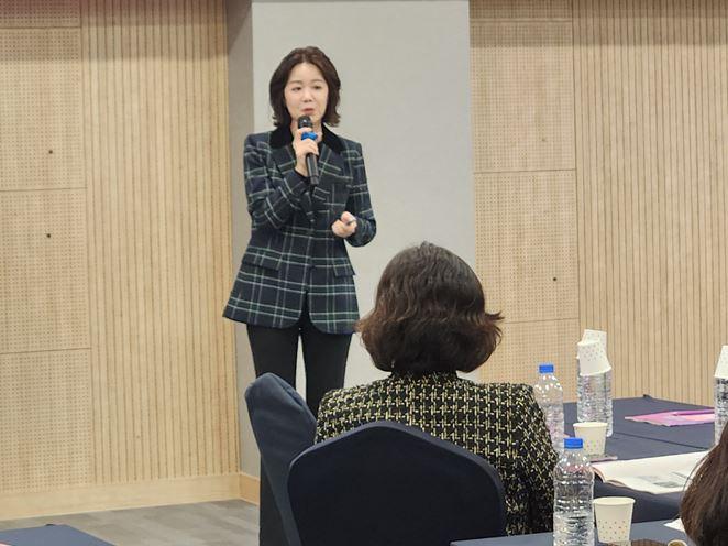 인천중구협의회, 교장 및 자문위원 평화통일 토크콘서트 개최