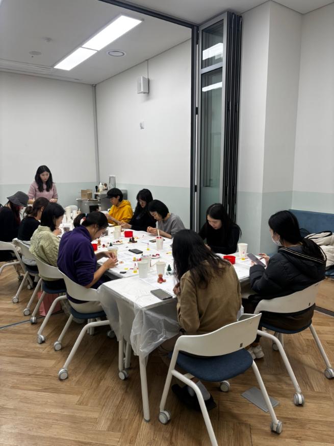 연제구, 청년 창업가 지원 '캔들 공방 오픈클래스' 성료