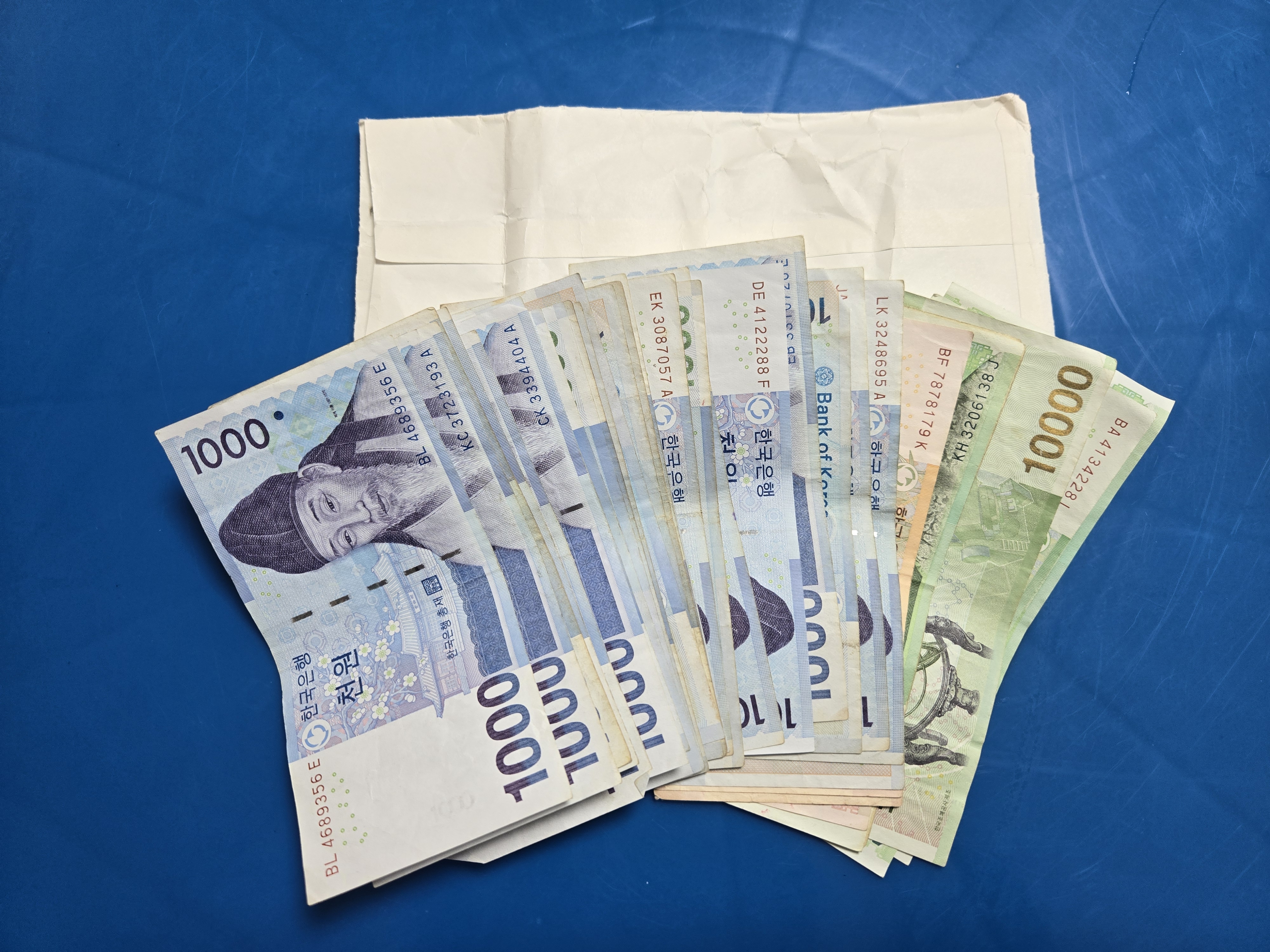 괘법동 한 주민, 폐지와 고철 모아 이웃돕기 성금 기부