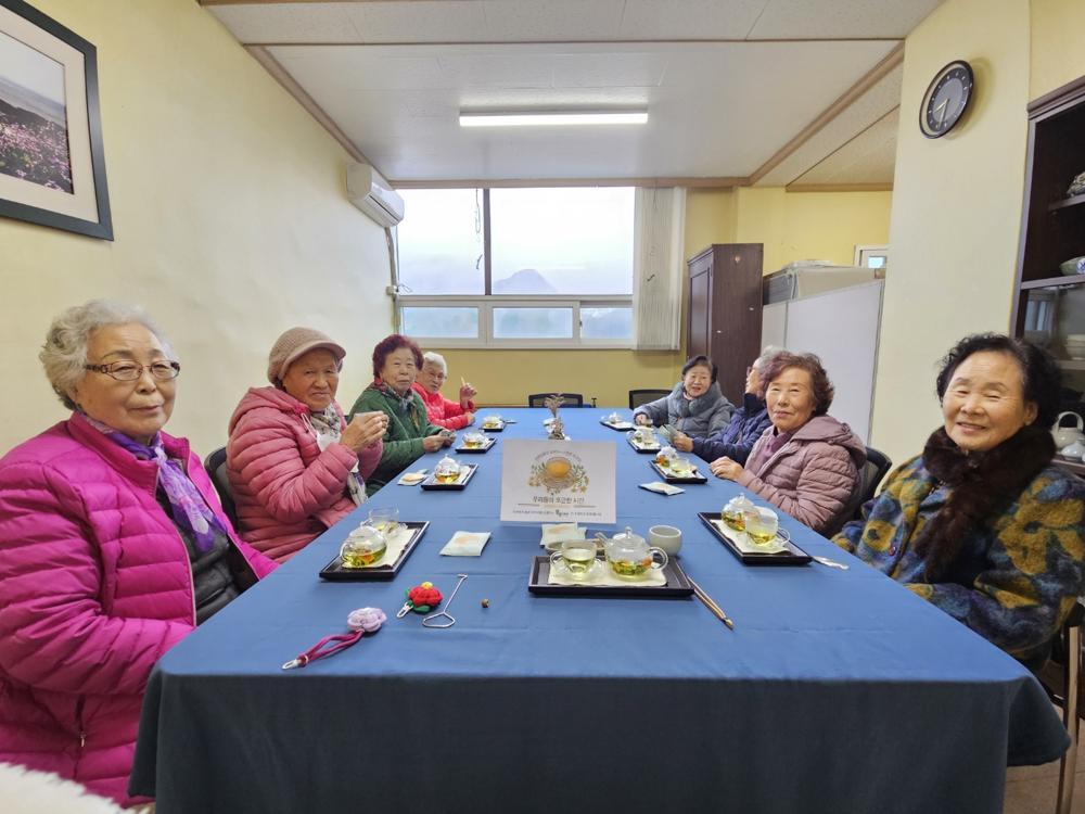 증평종합사회복지관, 우양재단과 손잡고 은둔형 고립 어르신을 위한 '우리들의 티타임' 사업 실시