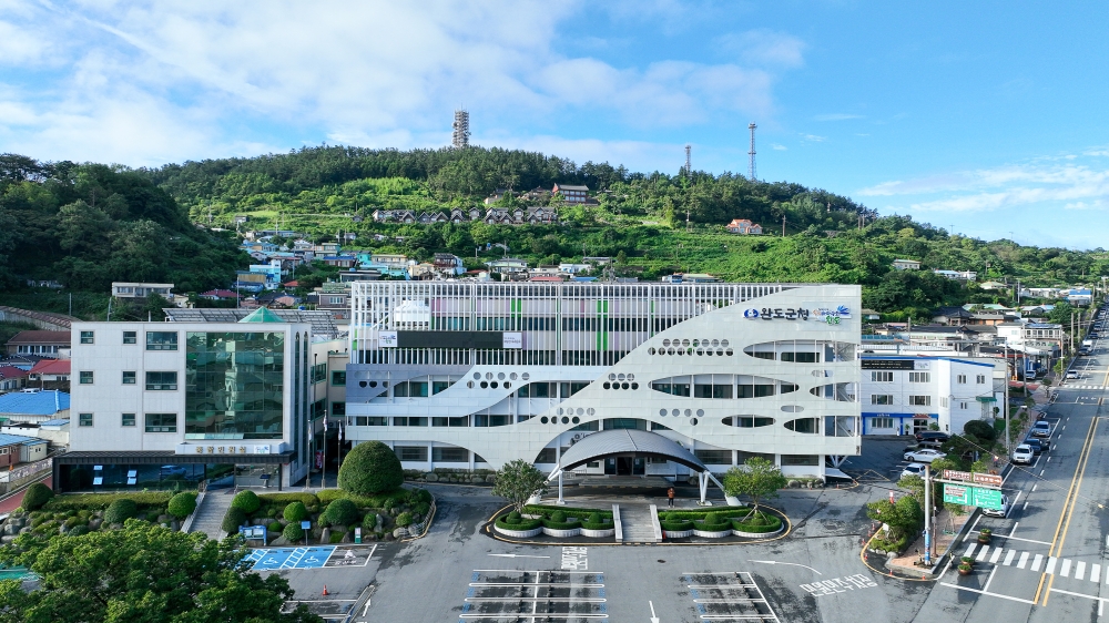 완도군, 2025년 상반기 정기 인사 단행