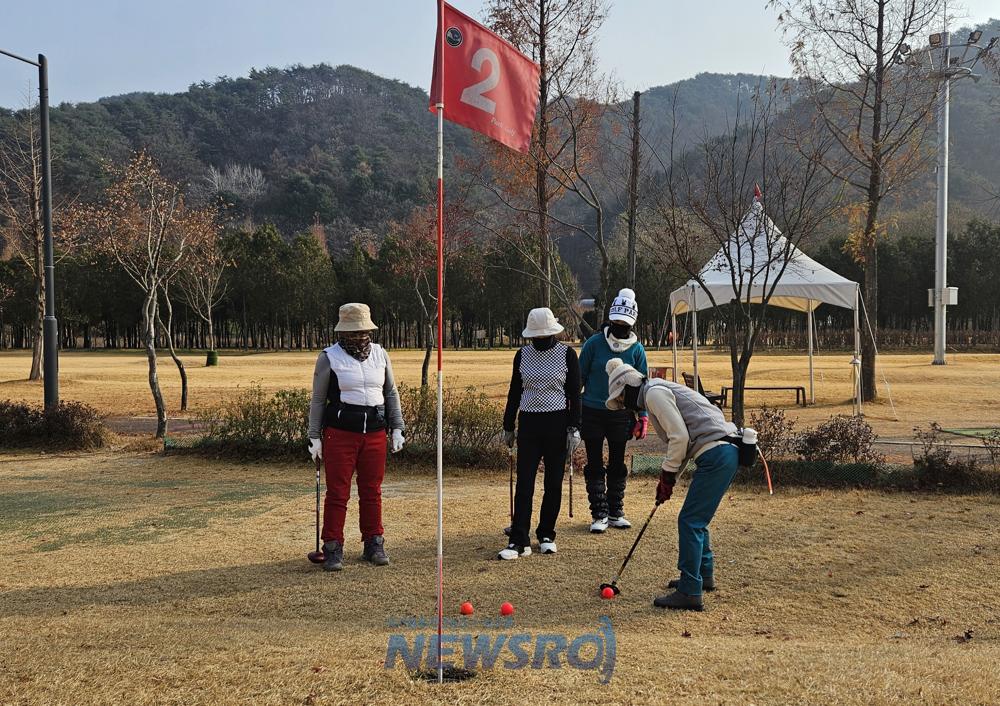 화천군청, 파크골프 실업팀과 즐거운 라운딩 프로그램 개최
