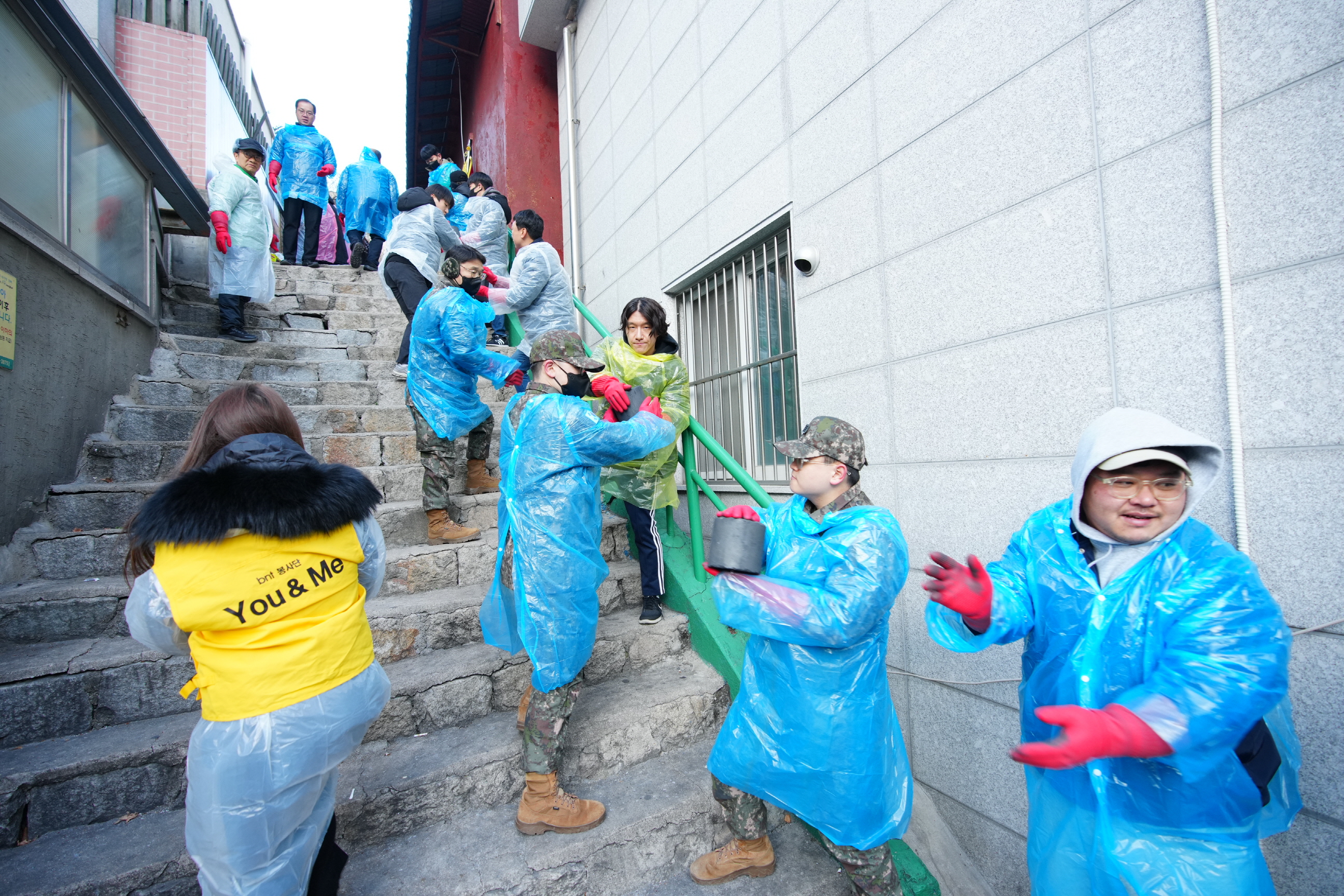성북구, 돈암1동 새마을지도협의회 ‘사랑 담은 연탄 나눔’