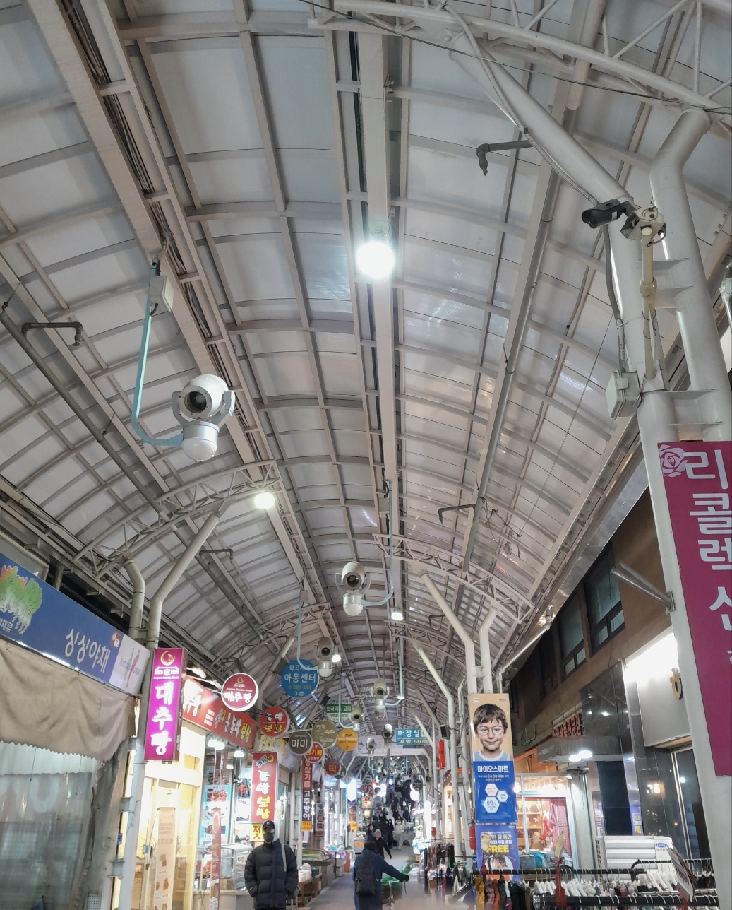 남부골목시장, 시설 현대화로 더 밝고 더 안전하게