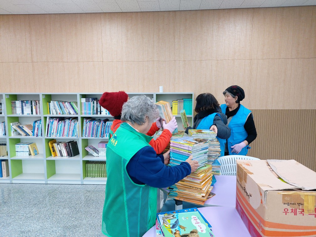 물야면 봉사단, 주민복지회관 대청소 봉사활동