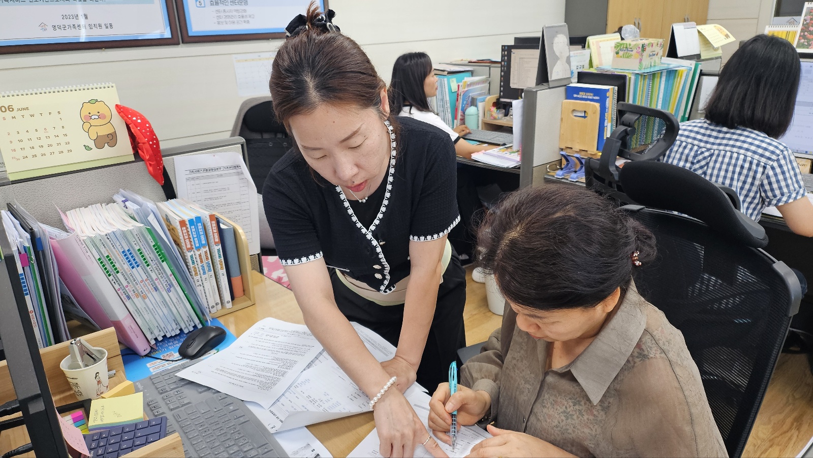저학년 기초학습지원 '기초한글, 수학 놀이 수업 기초 학습 어려운 다문화가정 자녀 대상 293회기 진행'