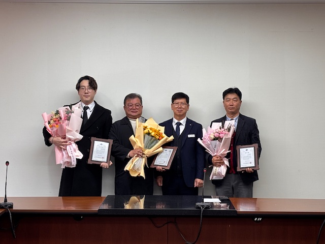 농식품분야 경상북도지사 연말 표창패 전달